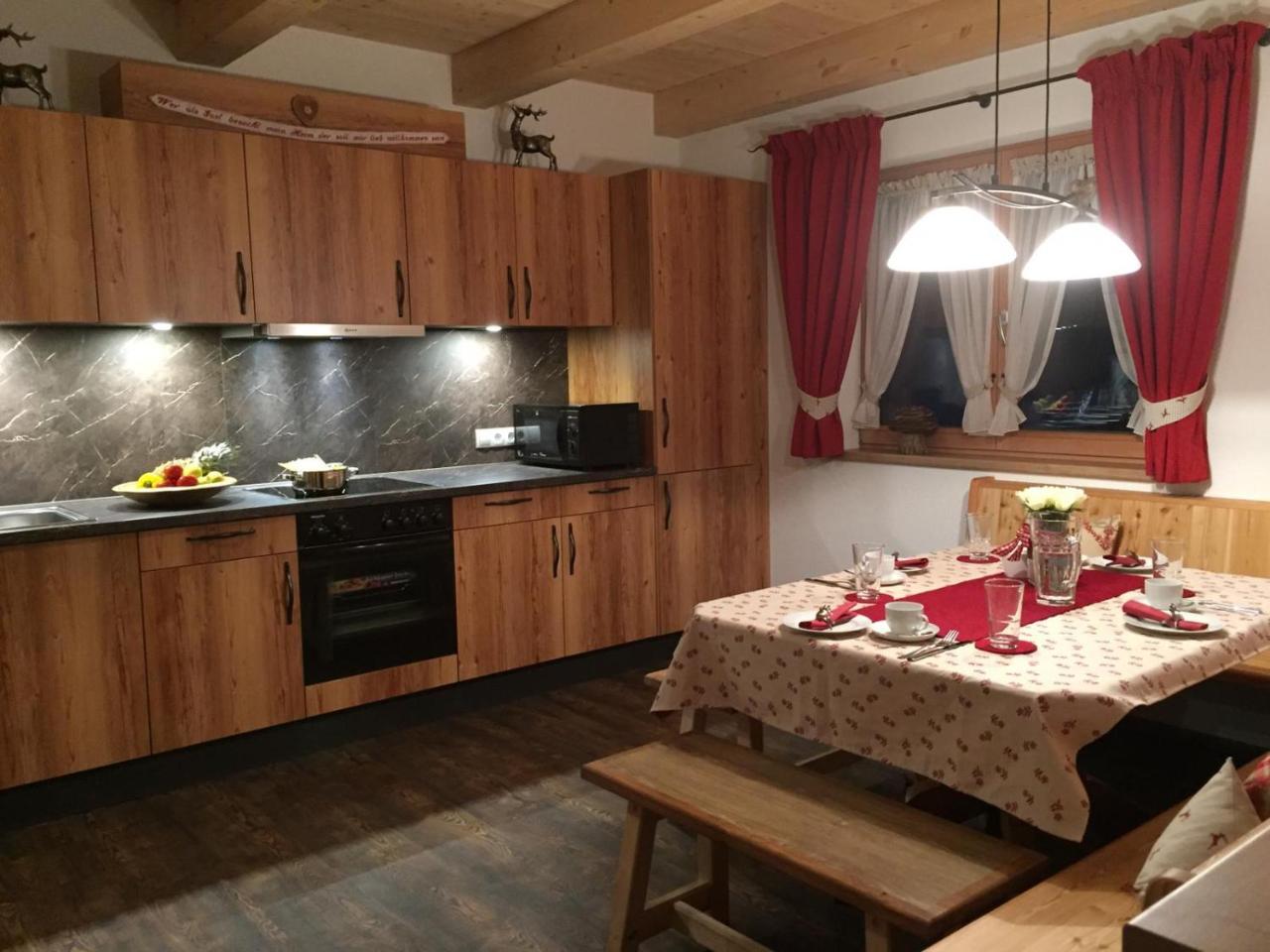 Das Enzian Aschau Im Zillertal Exterior photo